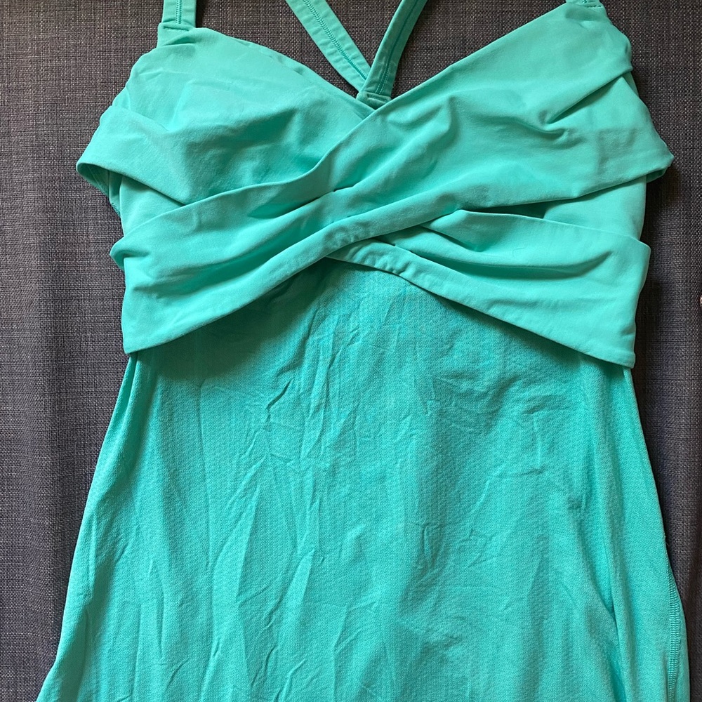 NWOT Lululemon tank